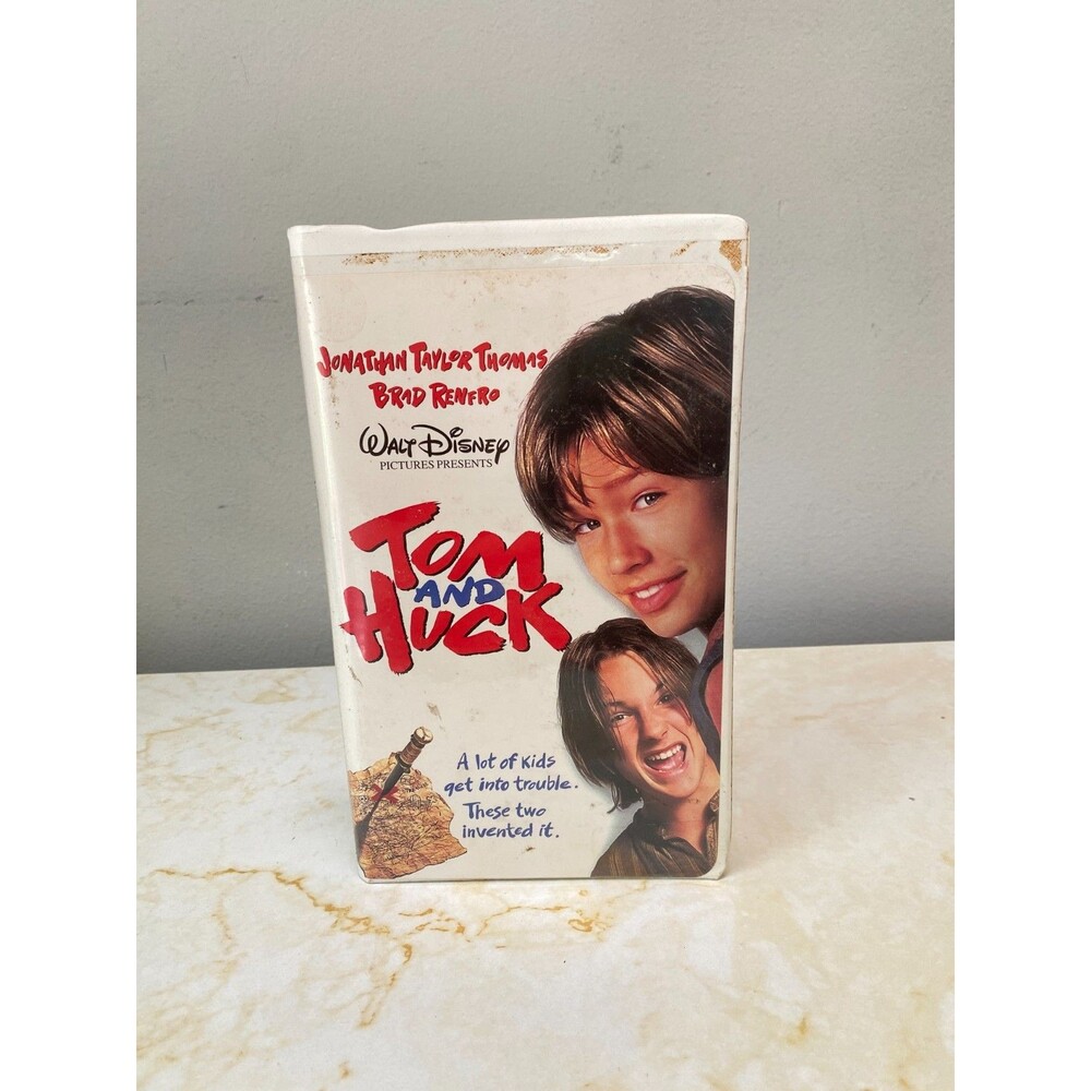 Tom and Huck VHS 1996 Disney Video Tape 90s Jonathan Taylor Movie VTG Clamshell